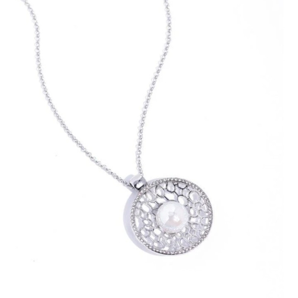 Paparazzi Silver and White Circle Pendant Necklace Wall Street Web Fashion Jewel